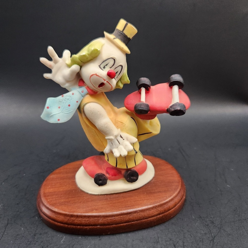 Vintage 1960'S Roller Skating Clown On Wooden‎ Base 5.25" X 4.5"
